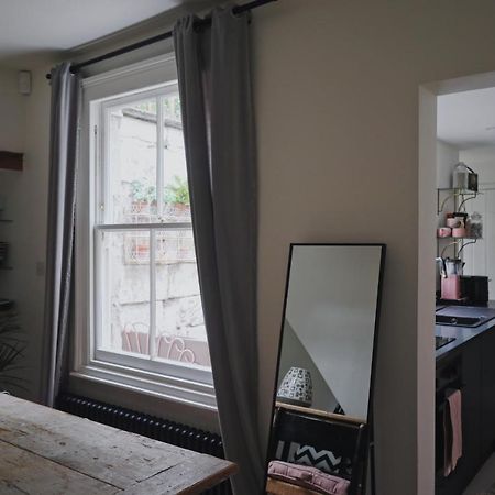 Charming Georgian Cottage With Private Sun Terrace Μπαθ Εξωτερικό φωτογραφία